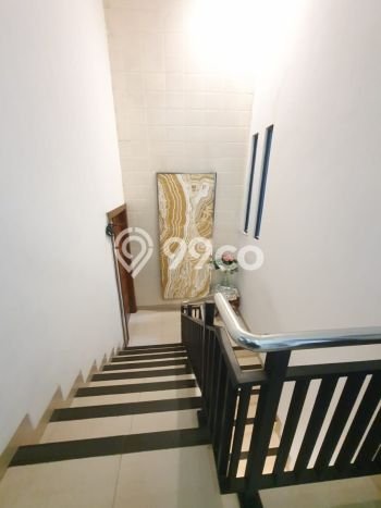 Rumah area Setiabudi, Jakarta Selatan, LT 304m² Bangunan 570m² Rumah area Setiabudi, Jakarta Selatan, LT 304m² Bangunan 570m²