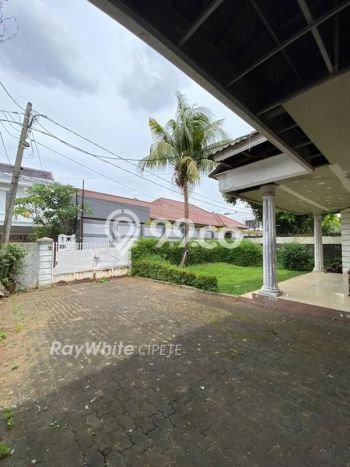 Properti Nyaman 5 KT LT 730m² di Ampera, Jakarta Selatan Properti Nyaman 5 KT LT 730m² di Ampera, Jakarta Selatan