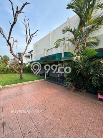 DIJUAL CEPAT! Rumah Premium area Cipete, Jakarta Selatan, LT 705m² LB 400m² Bisa Nego! DIJUAL CEPAT! Rumah Premium area Cipete, Jakarta Selatan, LT 705m² LB 400m² Bisa Nego!