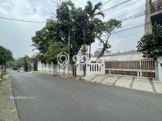 Jual Tanah Kawasan Cipete, Luas 459m², Lokasi Potensial, Kontur Datar Jual Tanah Kawasan Cipete, Luas 459m², Lokasi Potensial, Kontur Datar