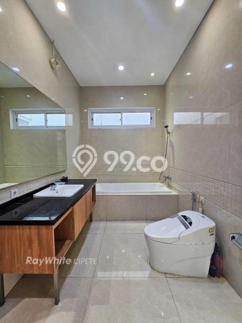 Rumah Nyaman Pluit, Lingkungan Tenang - LT 325m² Rumah Nyaman Pluit, Lingkungan Tenang - LT 325m²