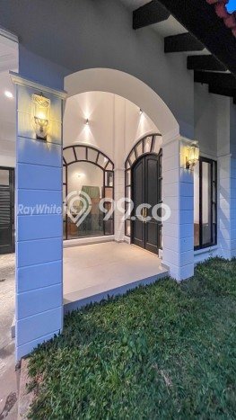 Rumah Mewah LB 345m2 Siap Pakai Desain Elegan di Permata Hijau, Jakarta Selatan Rumah Mewah LB 345m2 Siap Pakai Desain Elegan di Permata Hijau, Jakarta Selatan
