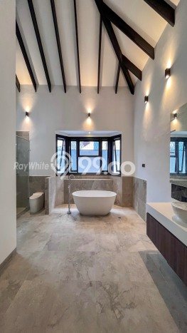 Rumah Mewah LB 345m2 Siap Pakai Desain Elegan di Permata Hijau, Jakarta Selatan Rumah Mewah LB 345m2 Siap Pakai Desain Elegan di Permata Hijau, Jakarta Selatan
