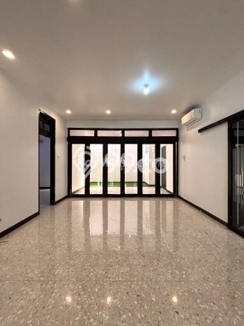 Rumah Elit LB 180m2 Siap Huni Desain Elegan di Pondok Indah, Jakarta Selatan Rumah Elit LB 180m2 Siap Huni Desain Elegan di Pondok Indah, Jakarta Selatan