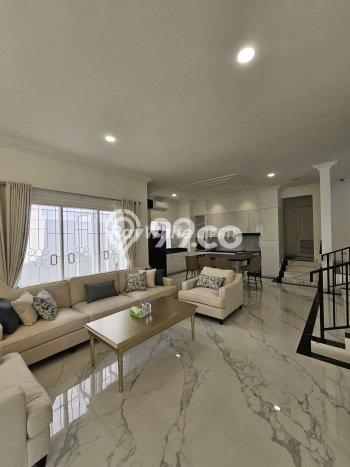 Jual Cepat Rumah dengan 4 Kamar Tidur dan 4 Kamar Mandi di Area Pondok Indah, Jakarta Selatan Jual Cepat Rumah dengan 4 Kamar Tidur dan 4 Kamar Mandi di Area Pondok Indah, Jakarta Selatan
