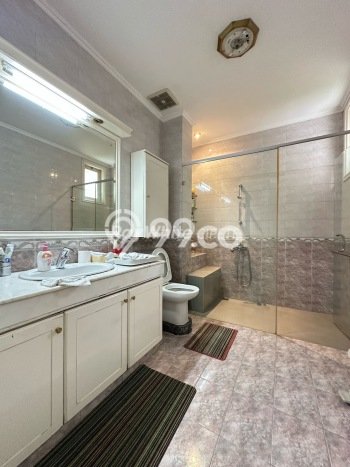 Hot Offer Hunian Mewah Ideal dan Luas di Kebayoran Lama, Jakarta Selatan Hot Offer Hunian Mewah Ideal dan Luas di Kebayoran Lama, Jakarta Selatan