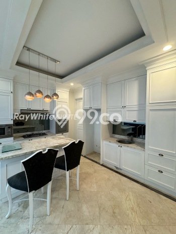 HUNIAN PILIHAN! Rumah kawasan Cipete, 3 KT, Area Strategis, LT 147m² Bangunan 270m² HUNIAN PILIHAN! Rumah kawasan Cipete, 3 KT, Area Strategis, LT 147m² Bangunan 270m²