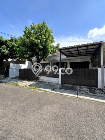 Rumah Elit LB 180m2 Siap Huni Desain Elegan di Pondok Indah, Jakarta Selatan Rumah Elit LB 180m2 Siap Huni Desain Elegan di Pondok Indah, Jakarta Selatan