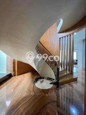 Jual Rumah Mewah Megah Dengan View Eksklusif di Pondok Indah, Jakarta Selatan Jual Rumah Mewah Megah Dengan View Eksklusif di Pondok Indah, Jakarta Selatan
