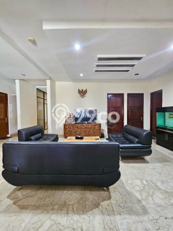 Rumah Luxury Modern Tanpa Renovasi di Ampera Jakarta Selatan Rumah Luxury Modern Tanpa Renovasi di Ampera Jakarta Selatan