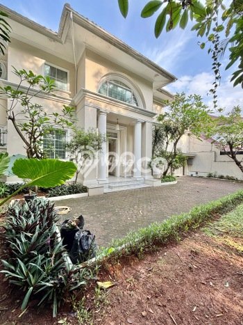 Siap Huni Hunian Elit 5 Kamar di Kebayoran Baru Dekat ke Mana Saja Siap Huni Hunian Elit 5 Kamar di Kebayoran Baru Dekat ke Mana Saja