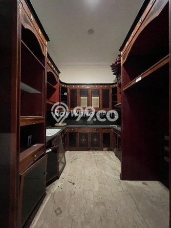 Dijual Rumah Luas Elegan Dengan View Eksklusif di Kuningan, Jakarta Selatan Dijual Rumah Luas Elegan Dengan View Eksklusif di Kuningan, Jakarta Selatan