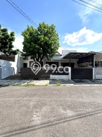 Rumah Elit LB 180m2 Siap Huni Desain Elegan di Pondok Indah, Jakarta Selatan Rumah Elit LB 180m2 Siap Huni Desain Elegan di Pondok Indah, Jakarta Selatan