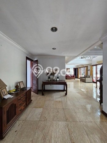 Dijual Hunian Mewah dengan Fasilitas Sekitar Komplit di Kebayoran Lama, Jakarta Selatan Dijual Hunian Mewah dengan Fasilitas Sekitar Komplit di Kebayoran Lama, Jakarta Selatan