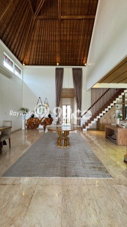 Dijual Rumah Luas Elegan Dengan View Eksklusif di Pecatu, Badung Dijual Rumah Luas Elegan Dengan View Eksklusif di Pecatu, Badung