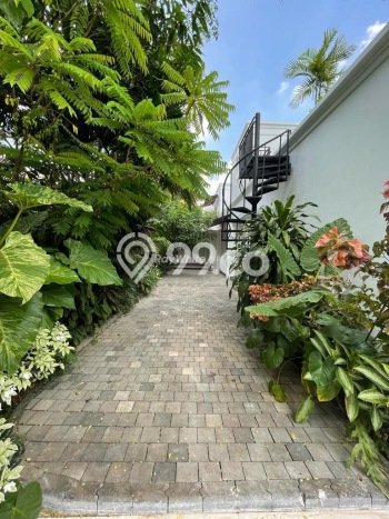 HARGA SPESIAL! Rumah Modern di Kemang, Jakarta Selatan, Luas 1065m² LB 900m² NEGO! HARGA SPESIAL! Rumah Modern di Kemang, Jakarta Selatan, Luas 1065m² LB 900m² NEGO!
