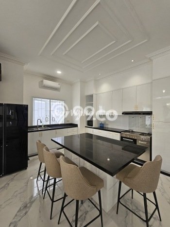 Jual Cepat Rumah dengan 4 Kamar Tidur dan 4 Kamar Mandi di Area Pondok Indah, Jakarta Selatan Jual Cepat Rumah dengan 4 Kamar Tidur dan 4 Kamar Mandi di Area Pondok Indah, Jakarta Selatan