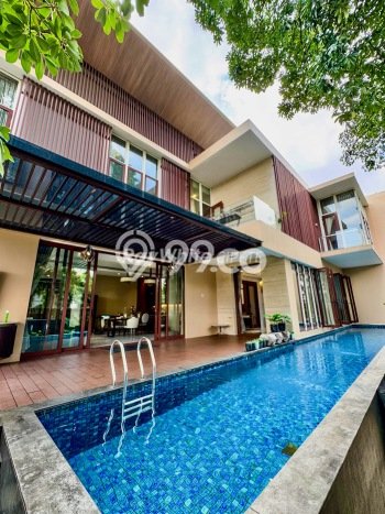 Rumah Eksklusif Siap Huni LT 423m2 di Kebayoran Lama, Jakarta Selatan Rumah Eksklusif Siap Huni LT 423m2 di Kebayoran Lama, Jakarta Selatan