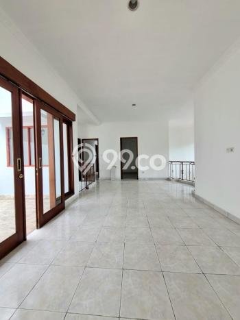 Disewakan! Rumah 4 Kamar Tidur &
3 Kamar Mandi di Cipete, Jakarta Selatan Disewakan! Rumah 4 Kamar Tidur &
3 Kamar Mandi di Cipete, Jakarta Selatan