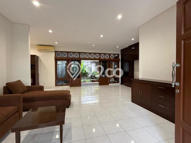 Rumah Bagus Siap Huni Di Cilandak Luas 300m2 Aman Rumah Bagus Siap Huni Di Cilandak Luas 300m2 Aman