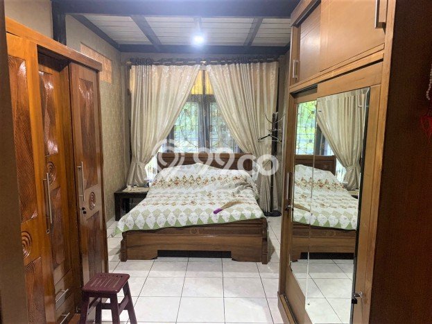 Siap Huni Rumah Mewah 3 Kamar di Ciracas Dekat ke Mana Pun Siap Huni Rumah Mewah 3 Kamar di Ciracas Dekat ke Mana Pun