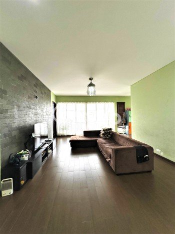 Ready to Use! Premium House LT 282m2 Desain Elegan di Lebak Bulus Ready to Use! Premium House LT 282m2 Desain Elegan di Lebak Bulus