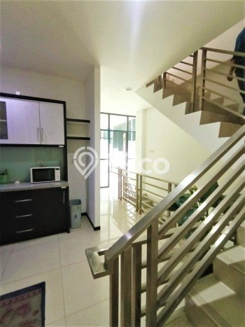 Ruko untuk Disewa di Pusat Jakarta Selatan Luas Bangunan 270m2 Ruko untuk Disewa di Pusat Jakarta Selatan Luas Bangunan 270m2