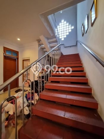 For Sale! Premium House LT 300m2 Desain Elegan di Pejaten For Sale! Premium House LT 300m2 Desain Elegan di Pejaten