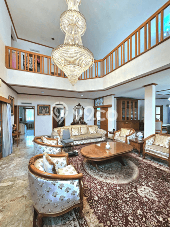 Rumah Luxury Modern Tanpa Renovasi di Lebak Bulus Jakarta Selatan Rumah Luxury Modern Tanpa Renovasi di Lebak Bulus Jakarta Selatan