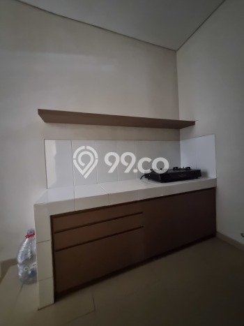 Rumah Disewakan Jakarta Selatan LT 300m2 LB 250m2 Area Lebak Bulus Rumah Disewakan Jakarta Selatan LT 300m2 LB 250m2 Area Lebak Bulus