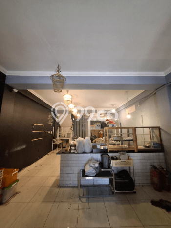 Ruko Dijual di Jakarta Selatan LT 60m2 & LB 180m2 Lokasi Terbaik! Ruko Dijual di Jakarta Selatan LT 60m2 & LB 180m2 Lokasi Terbaik!