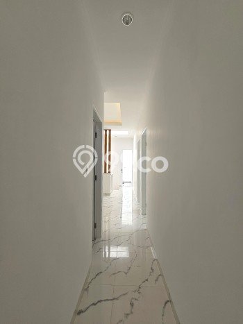 For Sale! Luxury House LT 149m2 Desain Elegan di Pondok Indah For Sale! Luxury House LT 149m2 Desain Elegan di Pondok Indah