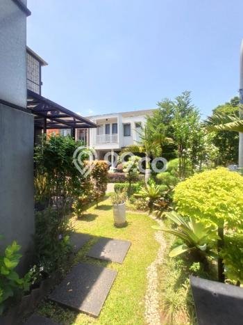 For Sale! Luxury House LT 143m2 Desain Modern di Sektor 9-Bintaro For Sale! Luxury House LT 143m2 Desain Modern di Sektor 9-Bintaro