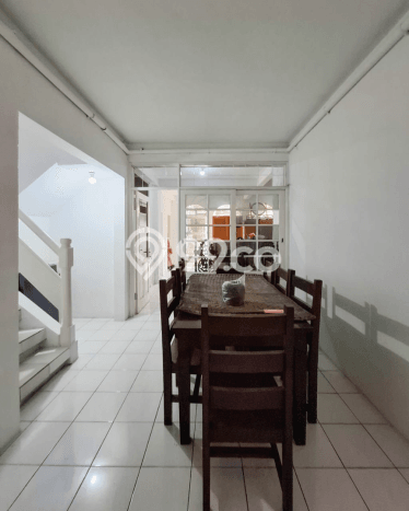 For Sale! Premium House LT 225m2 Desain Elegan di Lebak Bulus For Sale! Premium House LT 225m2 Desain Elegan di Lebak Bulus