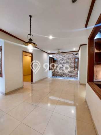 INVESTASI TEPAT! Rumah di Pondok Indah, LT 161m² Bangunan 270m² INVESTASI TEPAT! Rumah di Pondok Indah, LT 161m² Bangunan 270m²