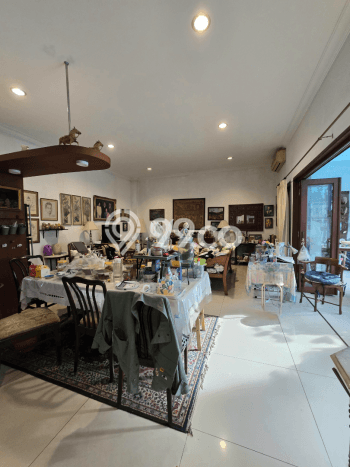 Rumah Luxury Modern Tanpa Renovasi di Kemang Jakarta Selatan Rumah Luxury Modern Tanpa Renovasi di Kemang Jakarta Selatan