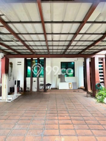 Siap Huni Rumah Mewah 6 Kamar di Kebayoran Baru Dekat ke Mana Saja Siap Huni Rumah Mewah 6 Kamar di Kebayoran Baru Dekat ke Mana Saja