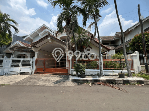 Ready to Use! Premium House LT 230m2 Desain Elegan di Lebak Bulus Ready to Use! Premium House LT 230m2 Desain Elegan di Lebak Bulus