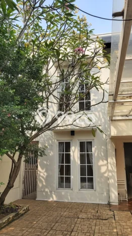 Rumah Kost Dijual di Cilandak, Jakarta Selatan, Spesifikasi 10 KT, 10 KM, 250m2 Rumah Kost Dijual di Cilandak, Jakarta Selatan, Spesifikasi 10 KT, 10 KM, 250m2