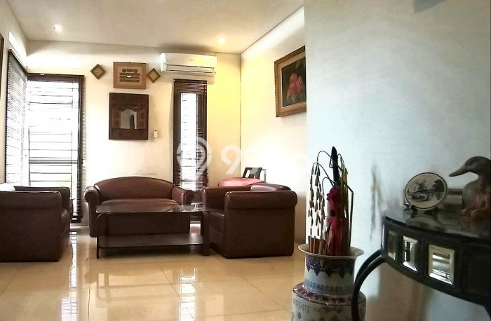 Rumah Bagus Siap Pakai Di Cilandak Luas 400m2 Lokasi Strategis Rumah Bagus Siap Pakai Di Cilandak Luas 400m2 Lokasi Strategis