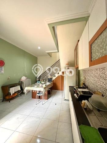 For Sale! Premium House LT 205m2 Desain Elegan di Tanjung Barat For Sale! Premium House LT 205m2 Desain Elegan di Tanjung Barat