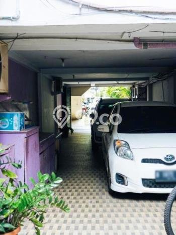 LOKASI STRATEGIS! Ruko di Tanah Abang, Luas 1118m², Pusat Komersial, Jalan Utama LOKASI STRATEGIS! Ruko di Tanah Abang, Luas 1118m², Pusat Komersial, Jalan Utama