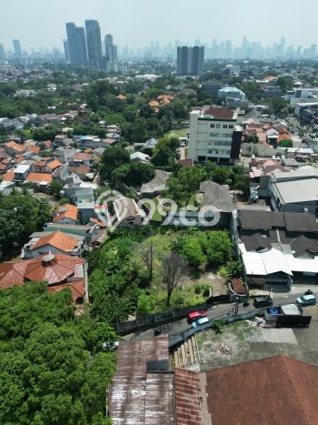 Dijual Tanah Area Strategis Kawasan Kemang, Luas 1679m², Ideal untuk Pengembangan Dijual Tanah Area Strategis Kawasan Kemang, Luas 1679m², Ideal untuk Pengembangan