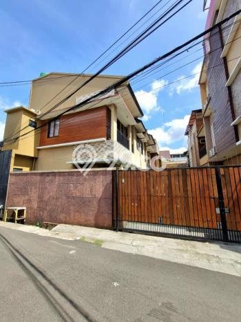 Dijual Rumah Eksklusif 3 KT di Pejaten, Jakarta Selatan Dijual Rumah Eksklusif 3 KT di Pejaten, Jakarta Selatan