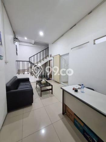 Ruko Kawasan Cipete, Luas 225m², Mainroad, Area Ramai Ruko Kawasan Cipete, Luas 225m², Mainroad, Area Ramai