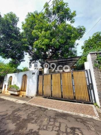 Rumah Eksklusif Siap Huni LT 298m2 di Ciputat Timur, Tangerang Selatan Rumah Eksklusif Siap Huni LT 298m2 di Ciputat Timur, Tangerang Selatan