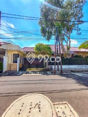 For Sale! Luxury House LT 470m2 Desain Modern di Cipete For Sale! Luxury House LT 470m2 Desain Modern di Cipete