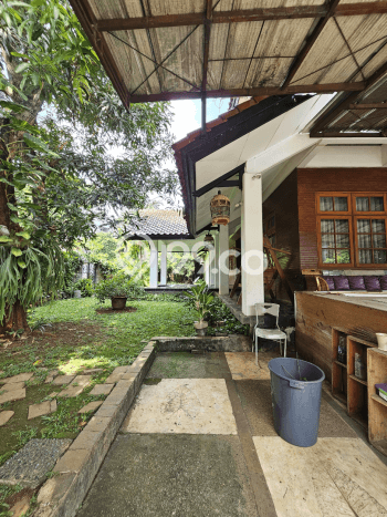 Ready to Use! Luxury House LT 761m2 Desain Elegan di Lebak Bulus Ready to Use! Luxury House LT 761m2 Desain Elegan di Lebak Bulus