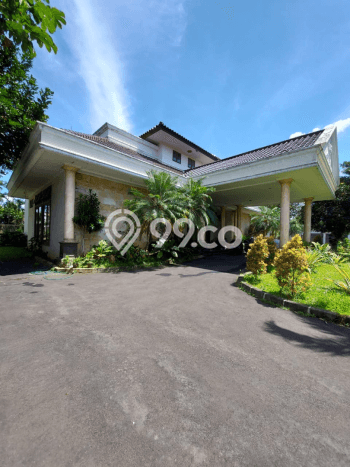 Rumah Elit Modern Tanpa Renovasi di Lebak Bulus Jakarta Selatan Rumah Elit Modern Tanpa Renovasi di Lebak Bulus Jakarta Selatan