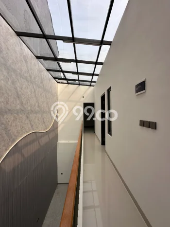 Rumah Elit Modern Siap Huni di Pondok Indah Jakarta Selatan Rumah Elit Modern Siap Huni di Pondok Indah Jakarta Selatan